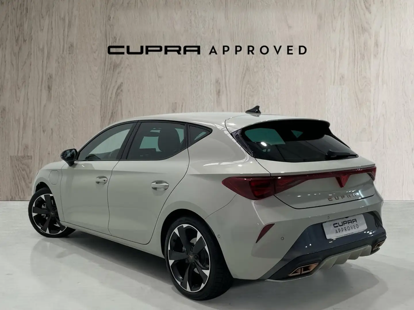 CUPRA Leon 1.5 TSI e-Hybrid 150kW DSG Gris - 2