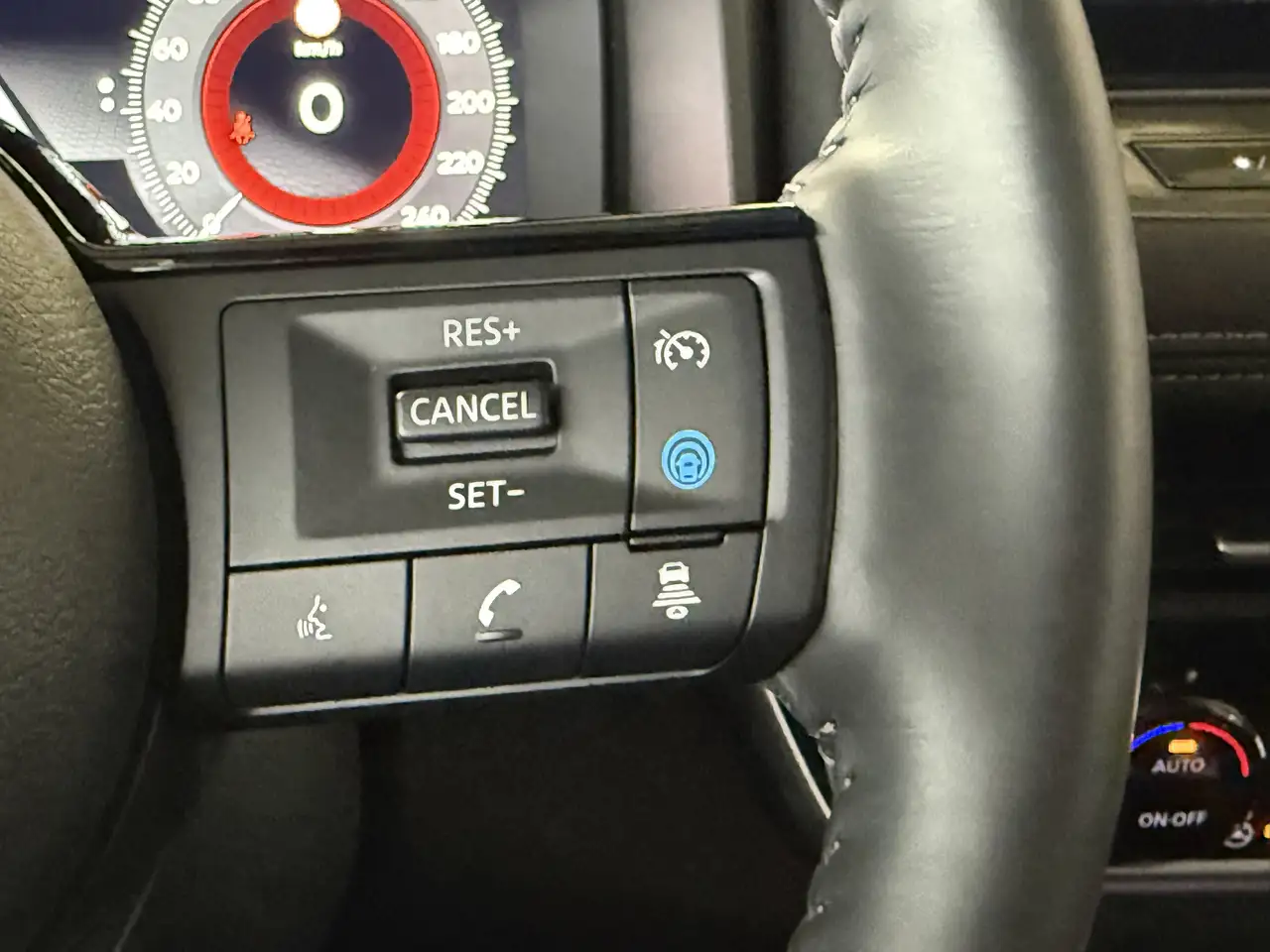 Nissan X-Trail 1,5l e-POWER e-4ORCE 4x4 Tekna Pano Bose 21