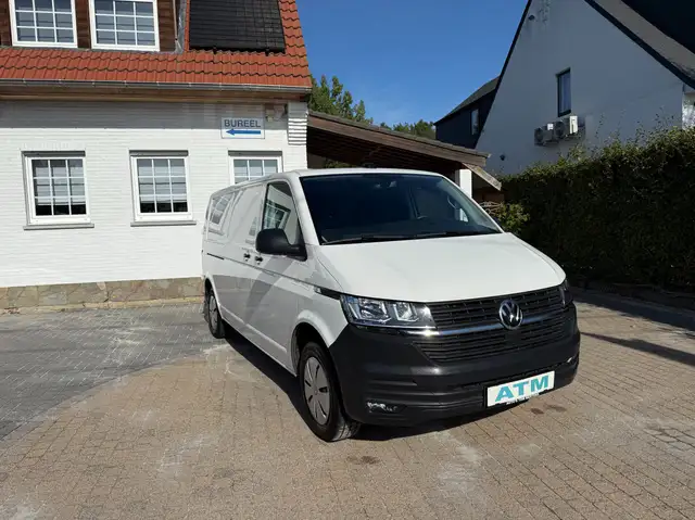 Volkswagen T6.1 Transporter Transporter T6.1 Lang/Airco/Navi/trekhaak/Pdc/3pl.