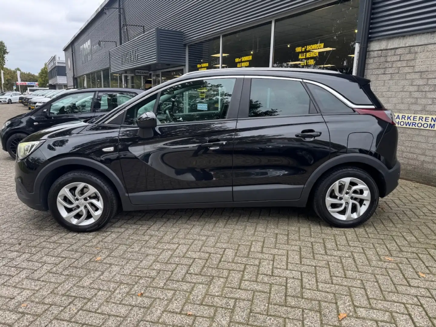 Opel Crossland X 1.2 Turbo Innovation Trekhaak/Comfortstoelen/Camer Zwart - 2