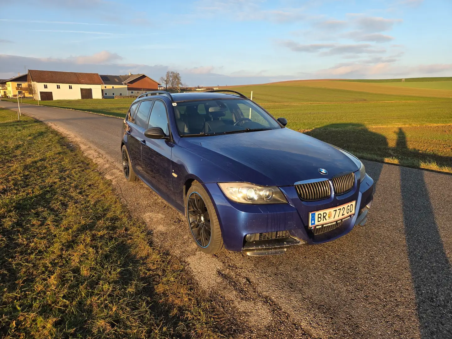BMW 335 335xi Touring Niebieski - 1
