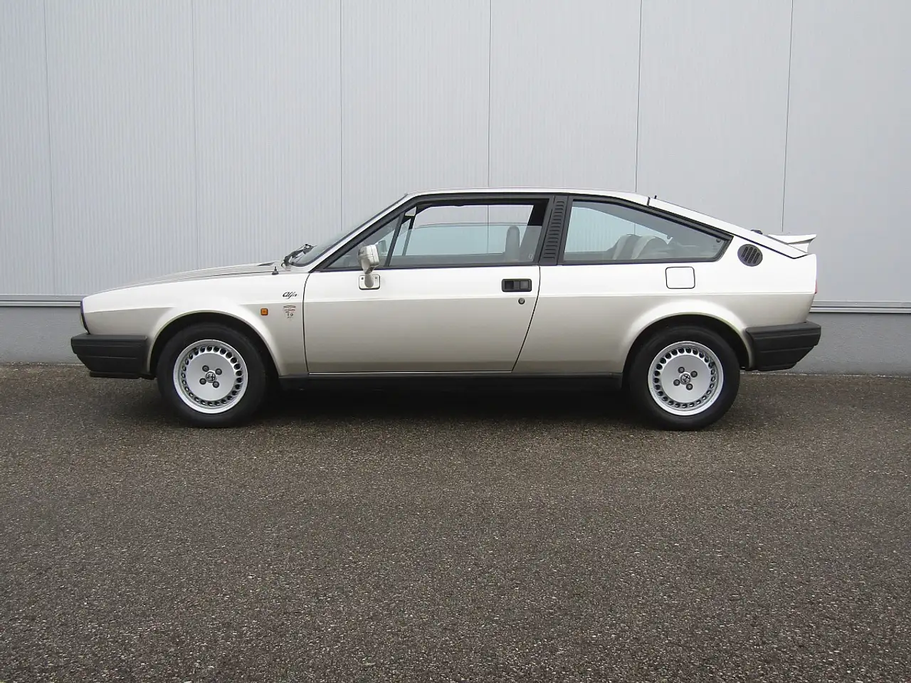 Alfa Romeo Sprint 1,7 KAT top Zustand, foto 2