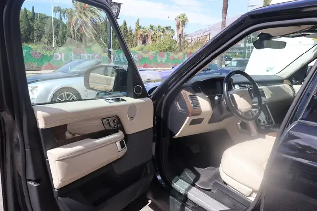 Land Rover Range Rover view 7