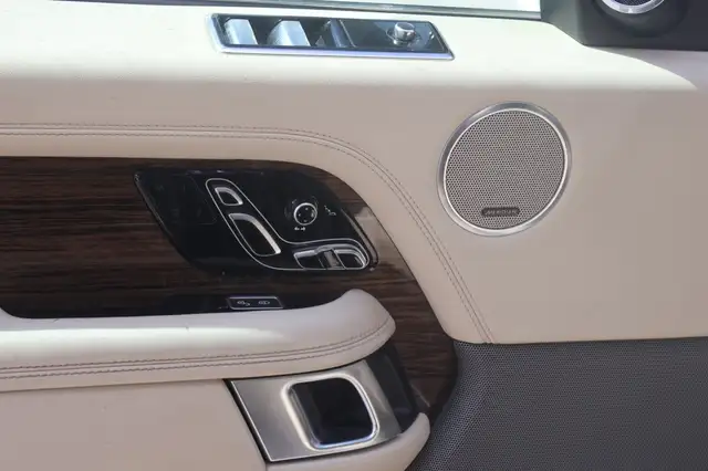 Land Rover Range Rover view 9