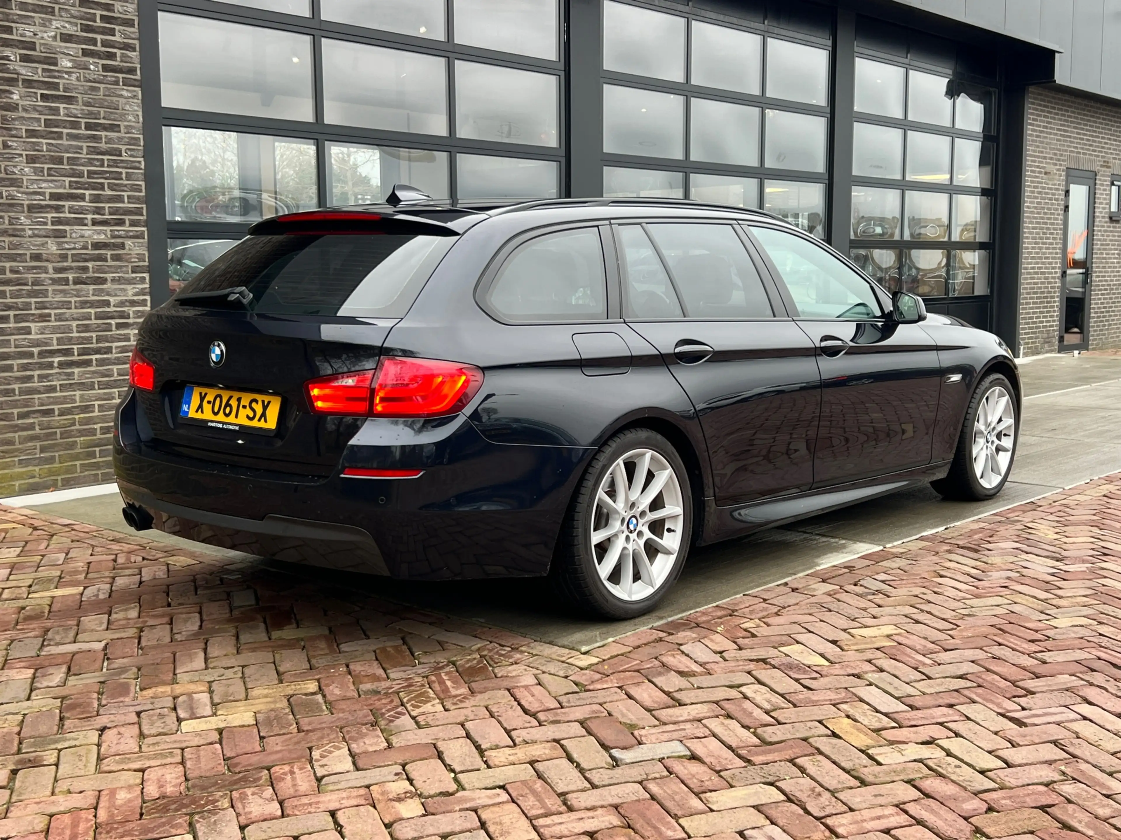 BMW 525 5-serie Touring 525xd High Executive | Pano | Carp — photo 2
