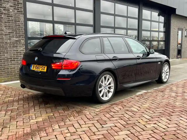 BMW 5 Series view 2