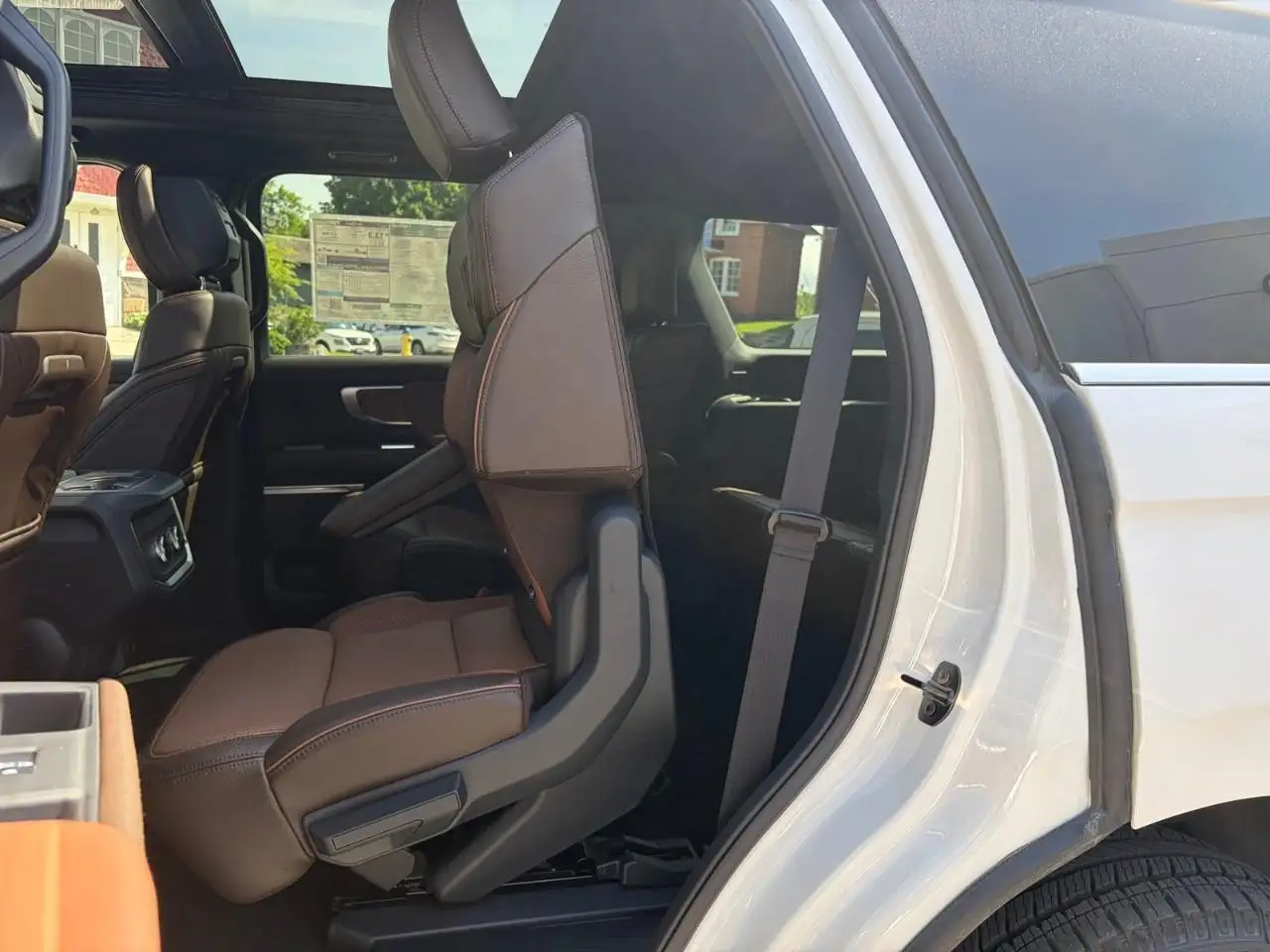 Ford Expedition снимка Ford Expedition