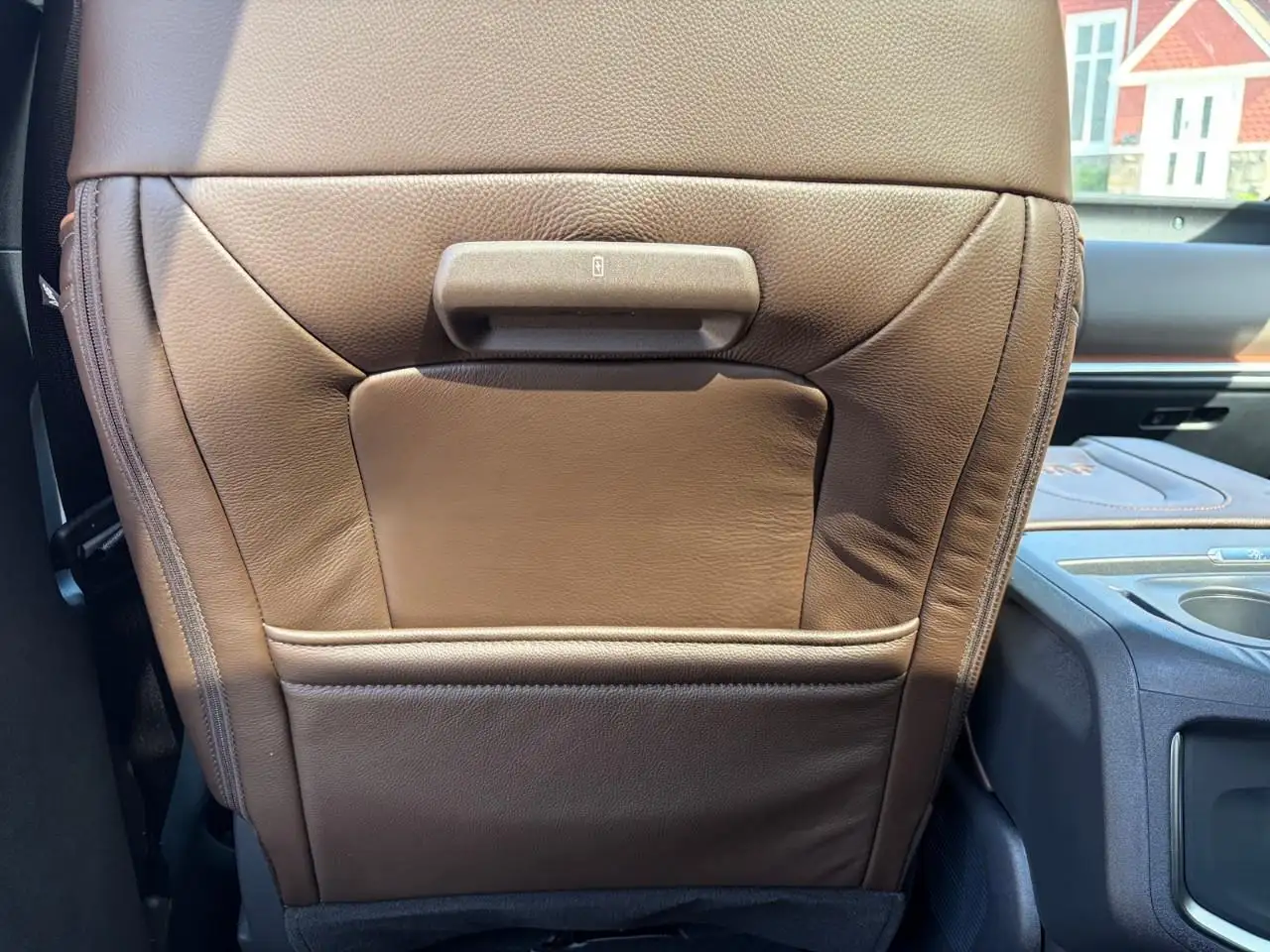 Ford Expedition снимка Ford Expedition