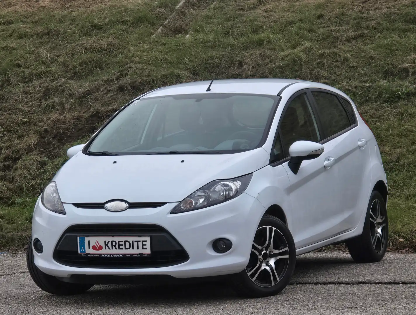 Ford Fiesta Trend Top* Kredit* Klima* Neues Pickerl* Gepflegt* Blanc - 1