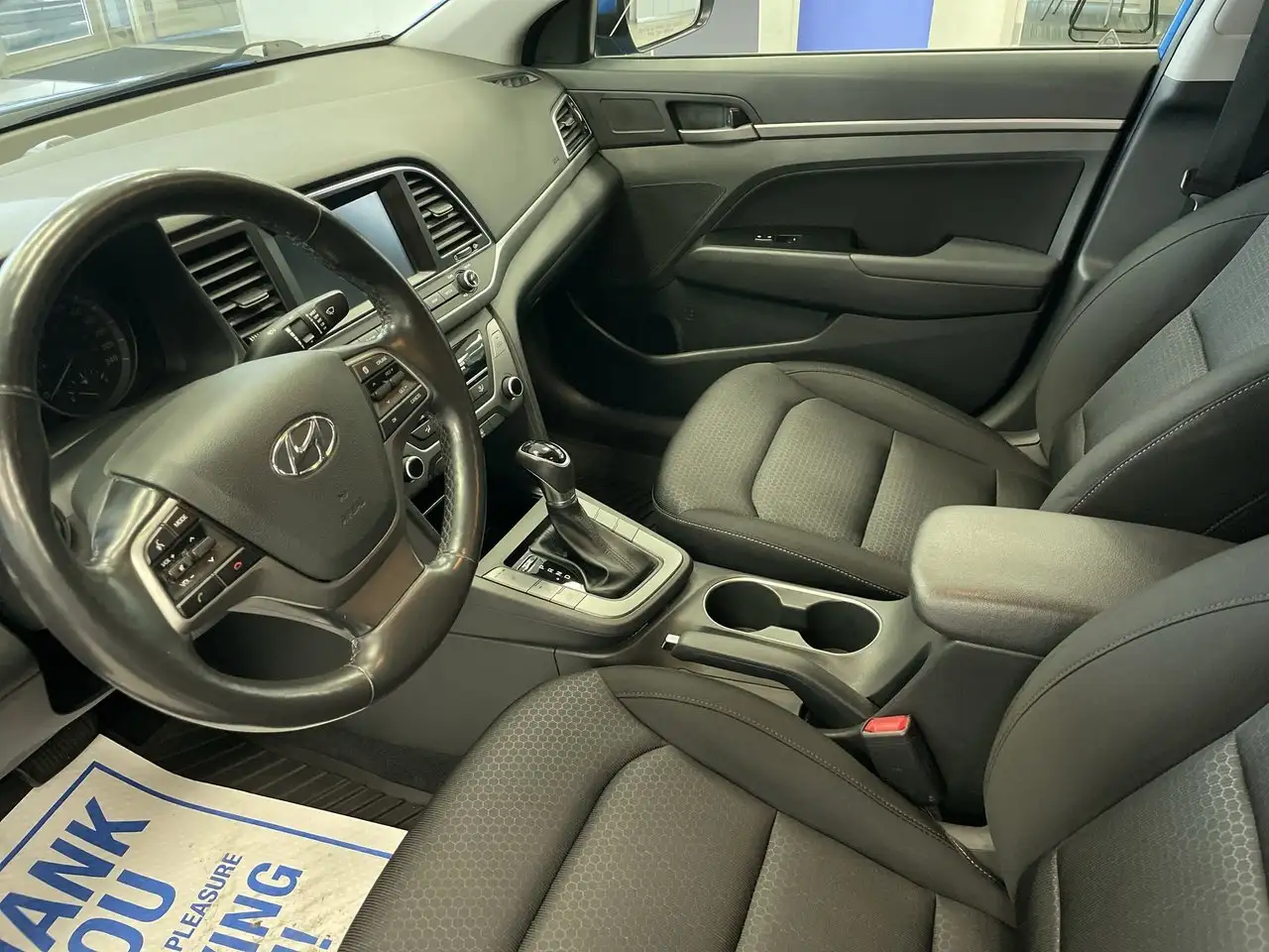 Hyundai ELANTRA снимка Hyundai ELANTRA