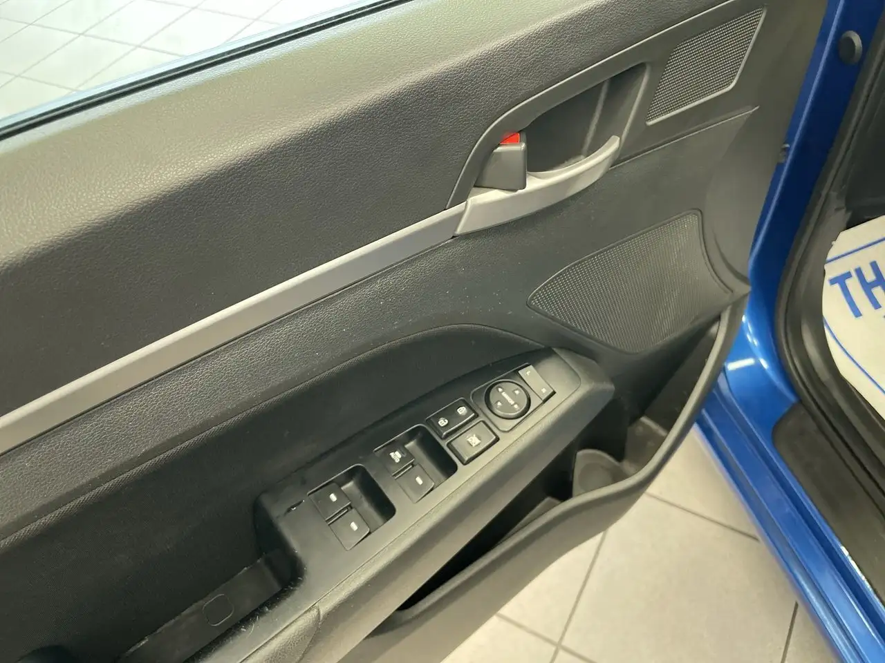Hyundai ELANTRA снимка Hyundai ELANTRA