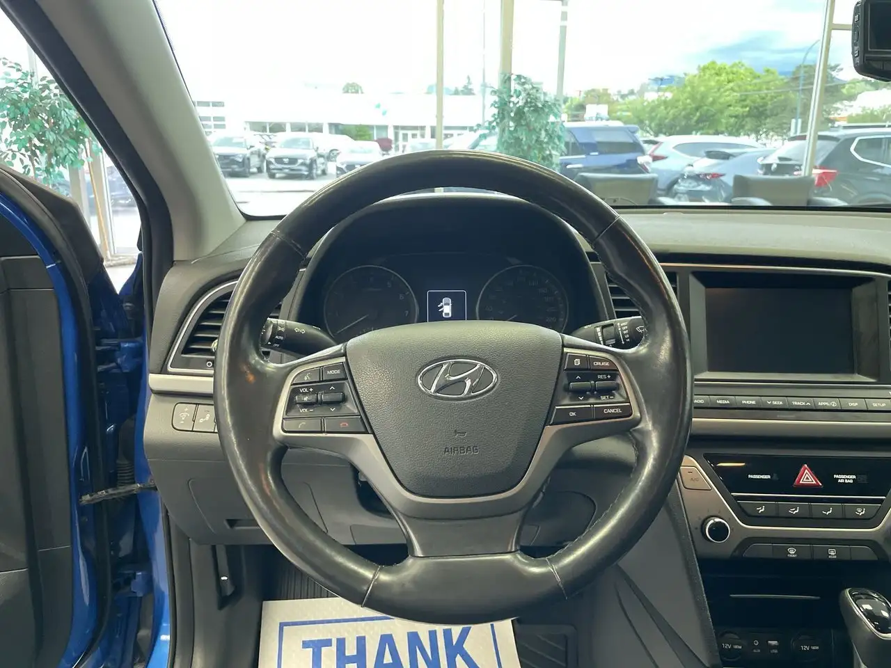 Hyundai ELANTRA снимка Hyundai ELANTRA