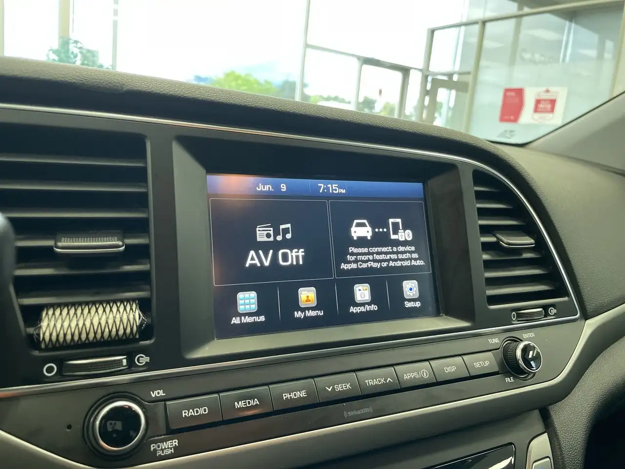 Hyundai ELANTRA снимка Hyundai ELANTRA