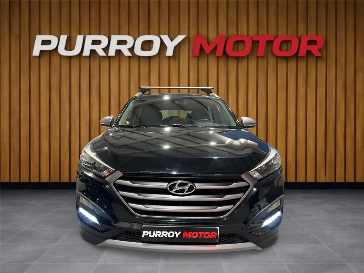 Hyundai TUCSON 1.7CRDI BD Tecno Sky 4x2 Negro - 2
