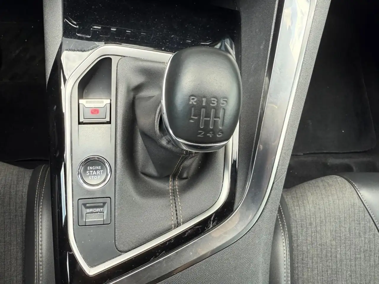 Peugeot 3008 3008 — photo 24