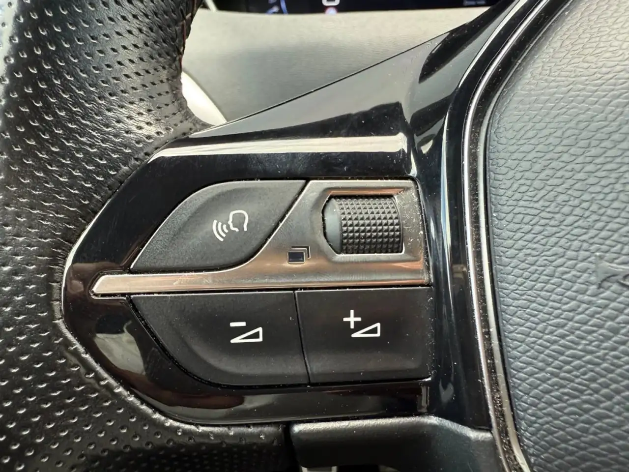 Peugeot 3008 3008 — photo 28