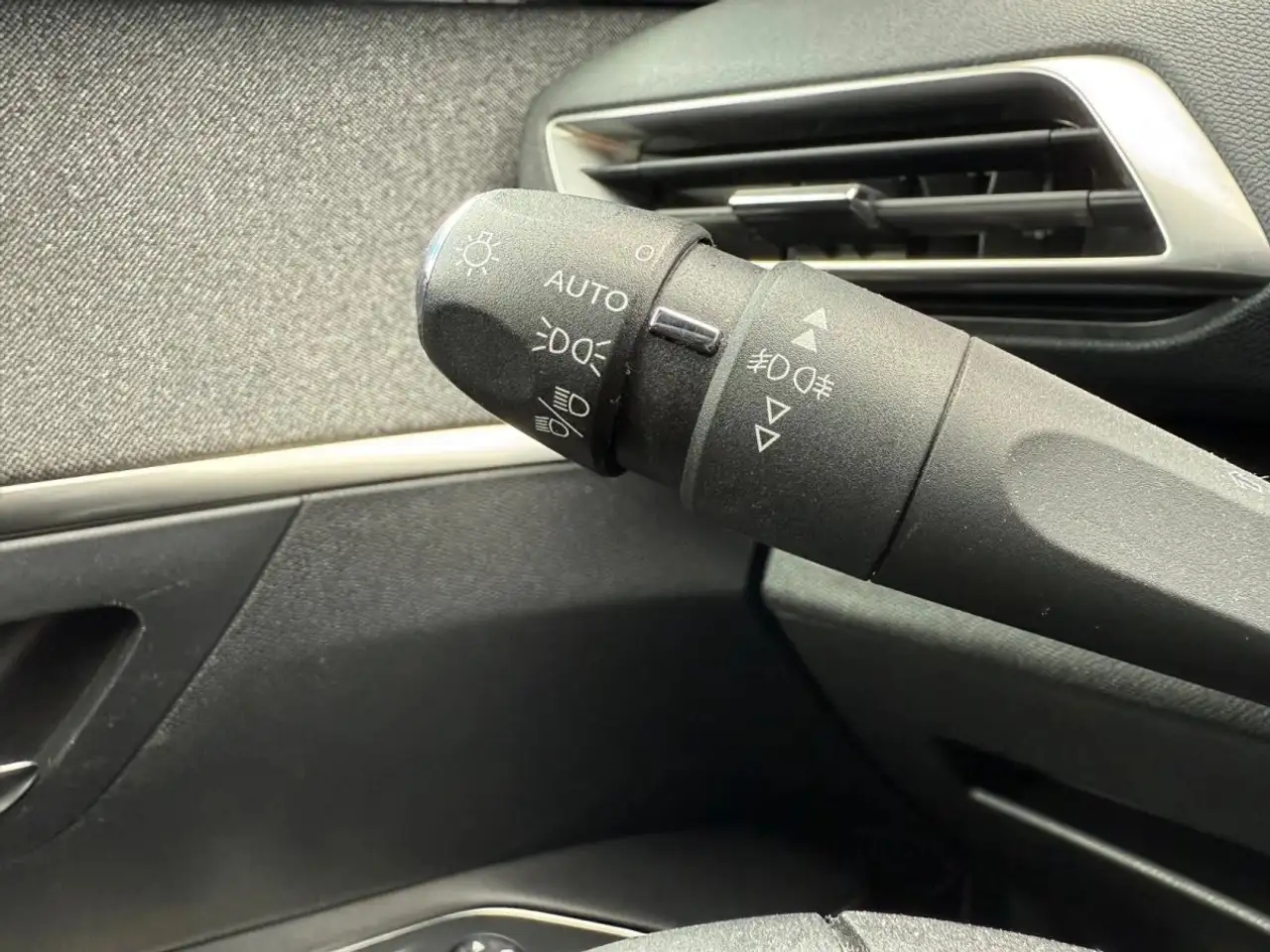 Peugeot 3008 3008 — photo 29