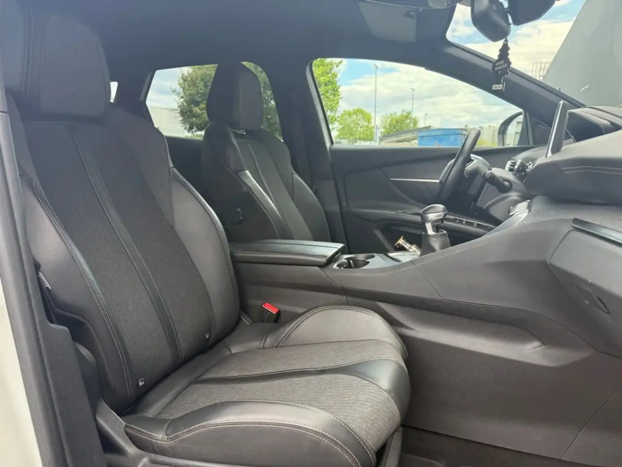 Peugeot 3008 3008 — photo 16
