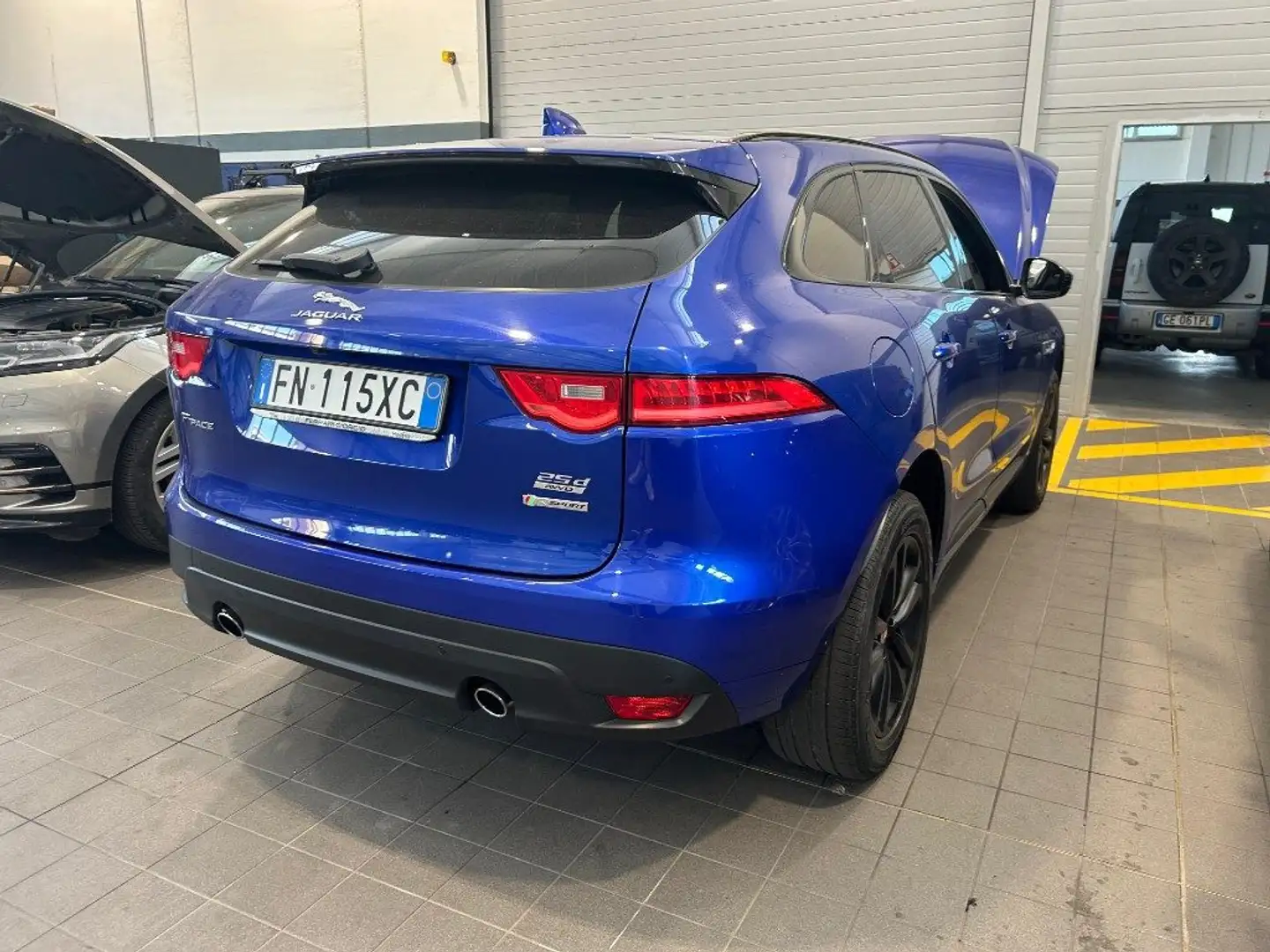 Jaguar F-Pace 2.0 D 240 CV AWD aut. R-Sport *MOTORE RUMOROSO* Blu/Azzurro - 2