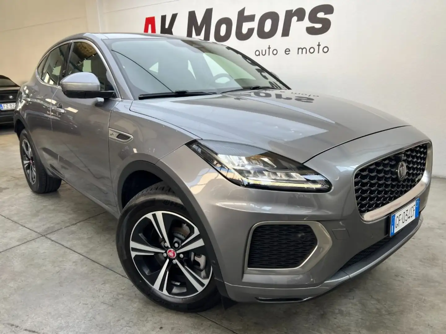 Jaguar E-Pace 1.5 I3 PHEV 300 CV AWD Auto R-Dynamic S Grey - 1