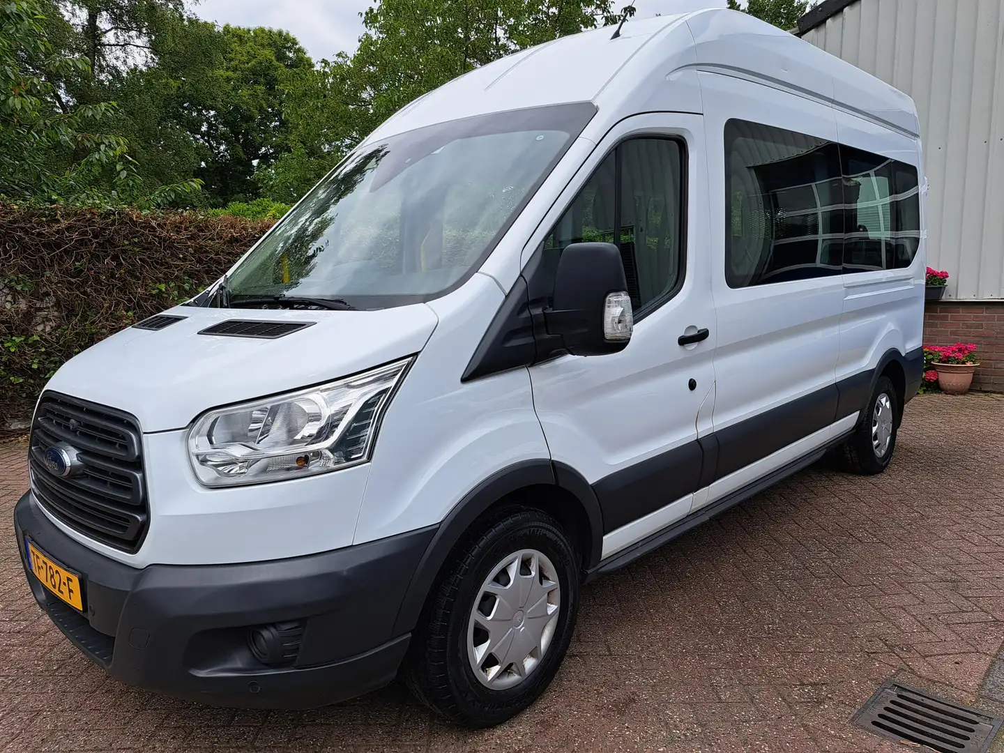 Ford Transit Kombi 350 2.0 TDCI L2H3 15995.- INCL. BTW 9-PERSOO Wit - 1