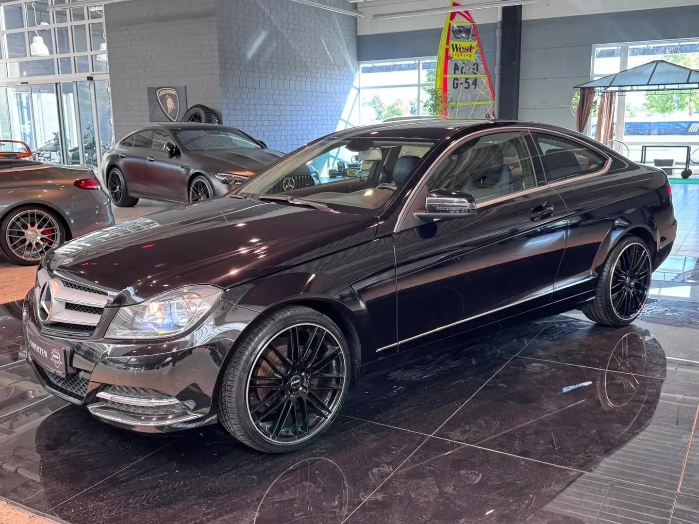 Mercedes-Benz C 180 C180 CGI LED Leder Audio Sihzg USB S-Heft PDC Schwarz - 1