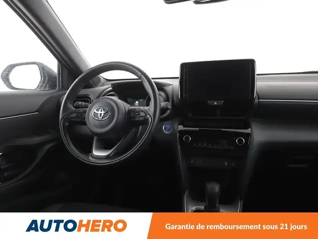 Toyota Yaris Cross view 13