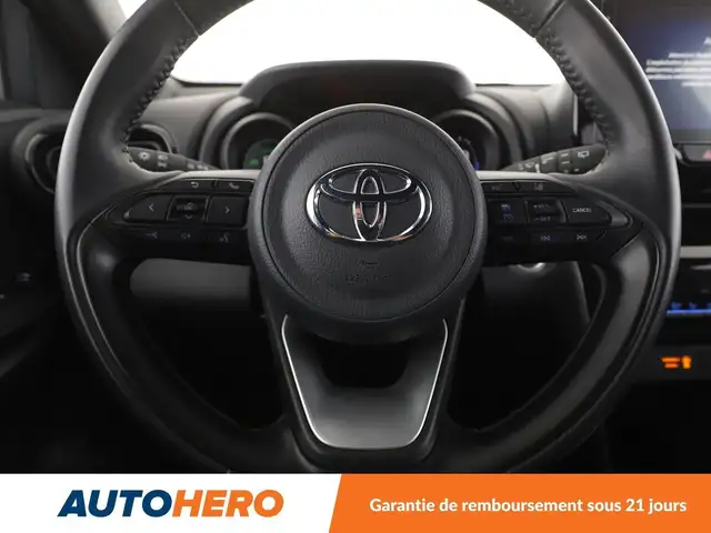 Toyota Yaris Cross view 16