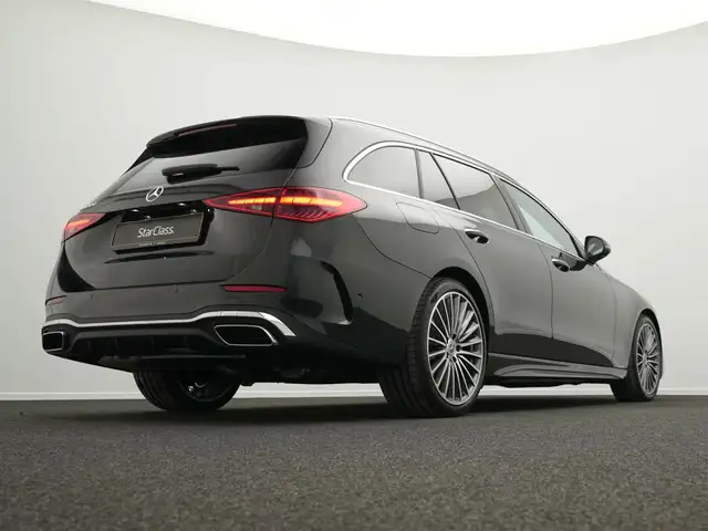 Mercedes-Benz C-Class view 11
