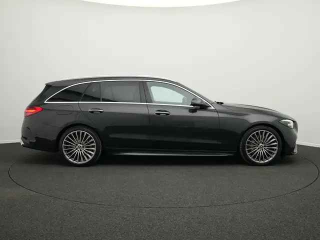 Mercedes-Benz C-Class view 5