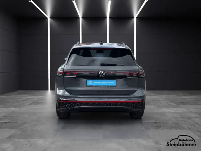 Volkswagen Tiguan view 5