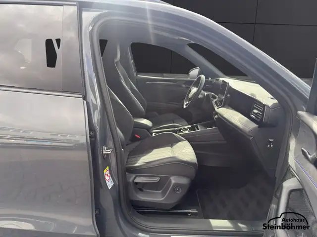 Volkswagen Tiguan view 14