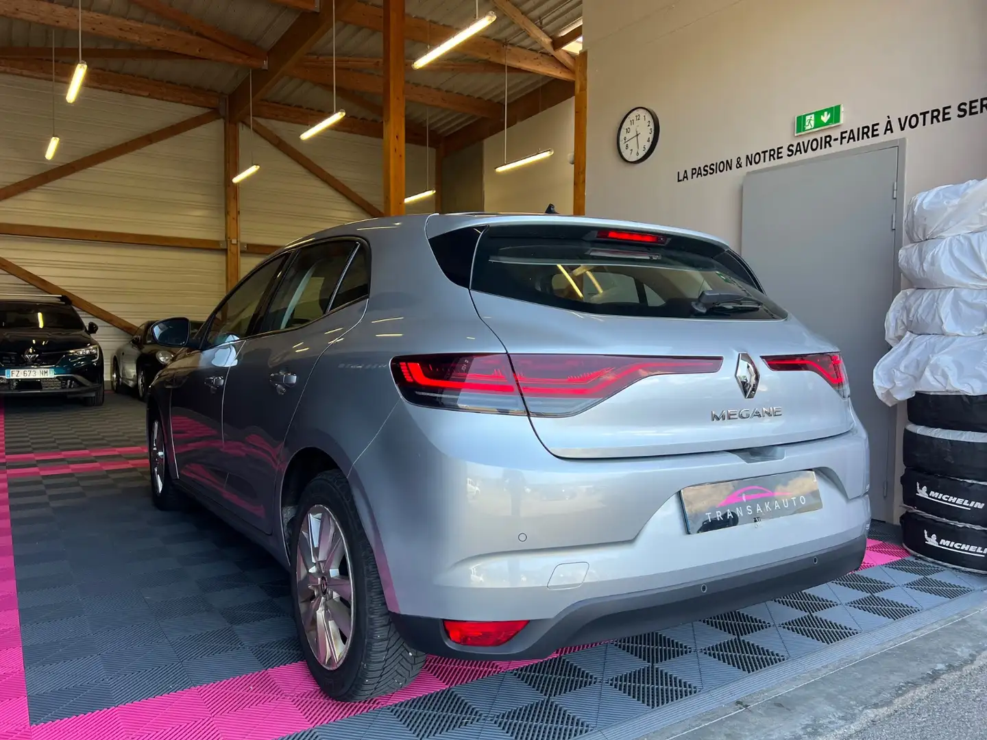 Renault Megane Business Gris - 2