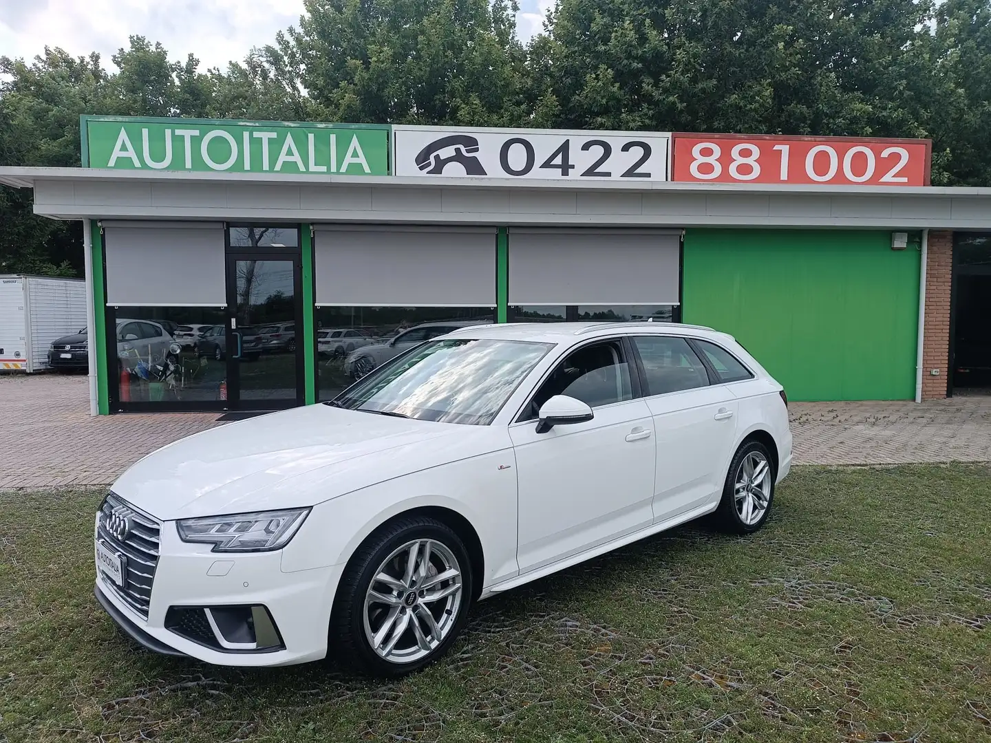 Audi A4 Avant 40 2.0 tdi quattro 190cv s-tronic Bianco - 1