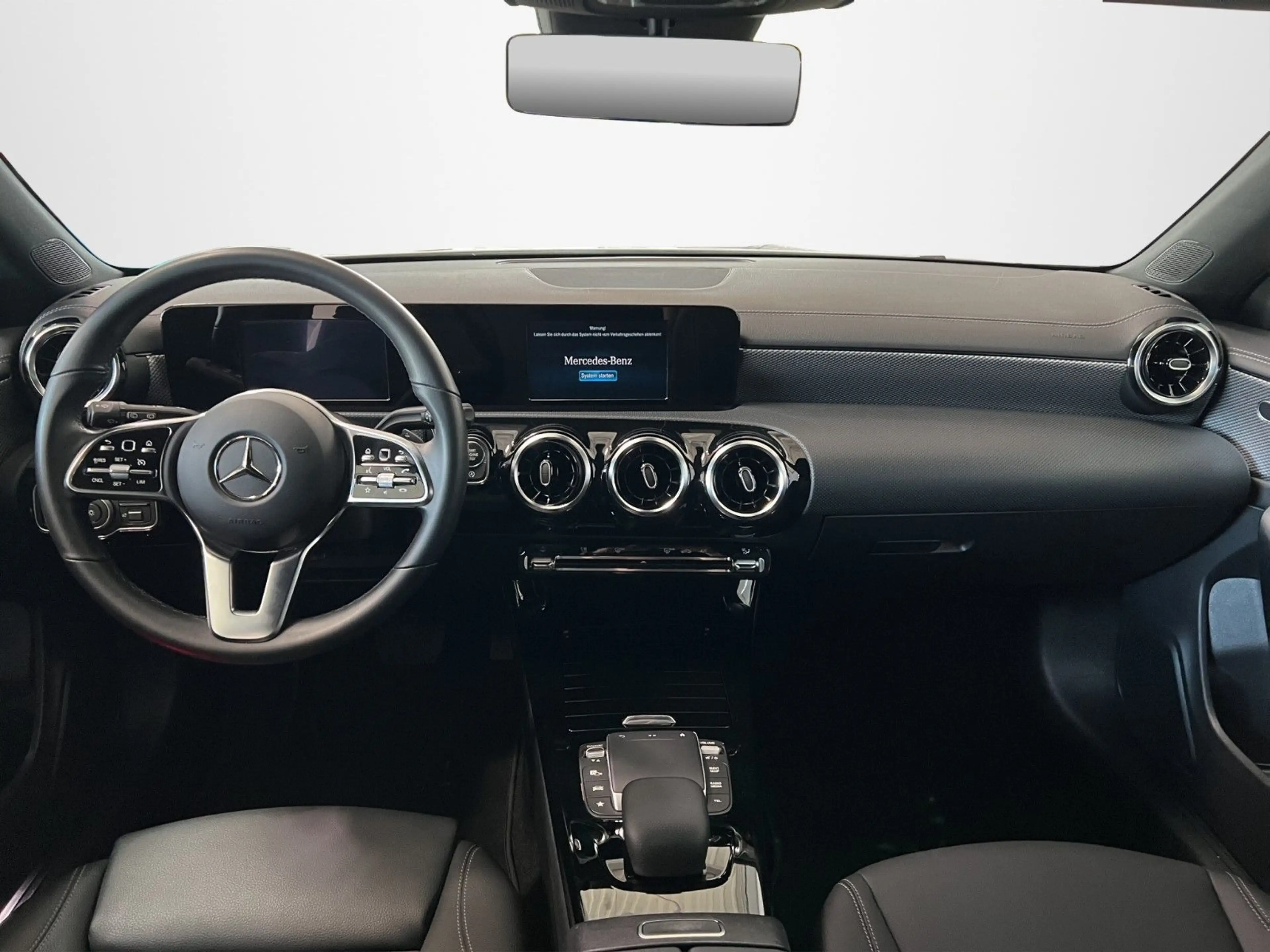 Mercedes-Benz CLA 200 Progressive Night+Kamera — photo 11