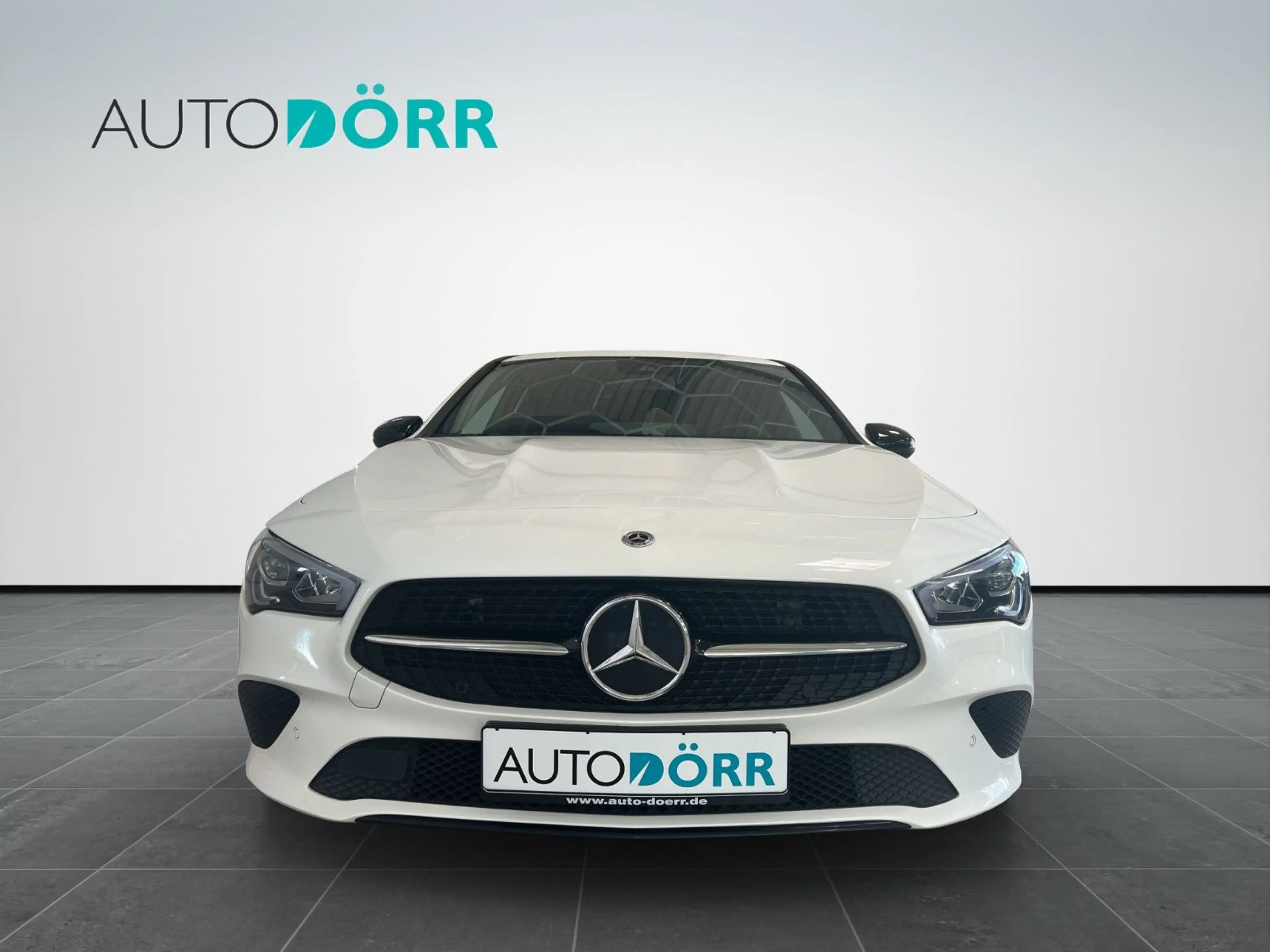 Mercedes-Benz CLA 200 Progressive Night+Kamera — photo 7