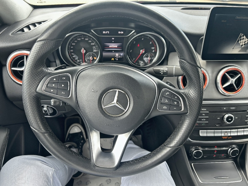 Mercedes-Benz CLA 220 CDI d StandHZG Navi LED El. Heckklappe Fahrerprofi — photo 15