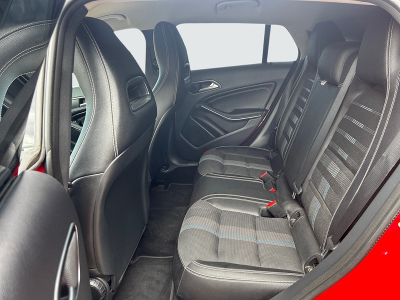 Mercedes-Benz CLA 220 CDI d StandHZG Navi LED El. Heckklappe Fahrerprofi — photo 10