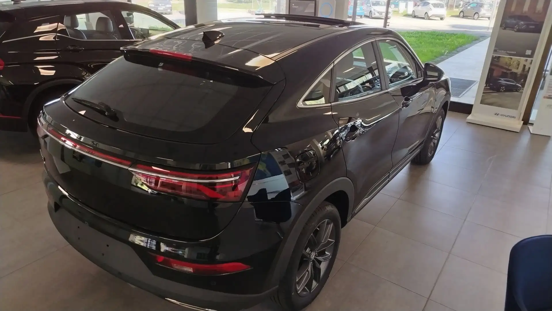 DFSK F5 Glory F5 1.5 aut. Zwart - 2