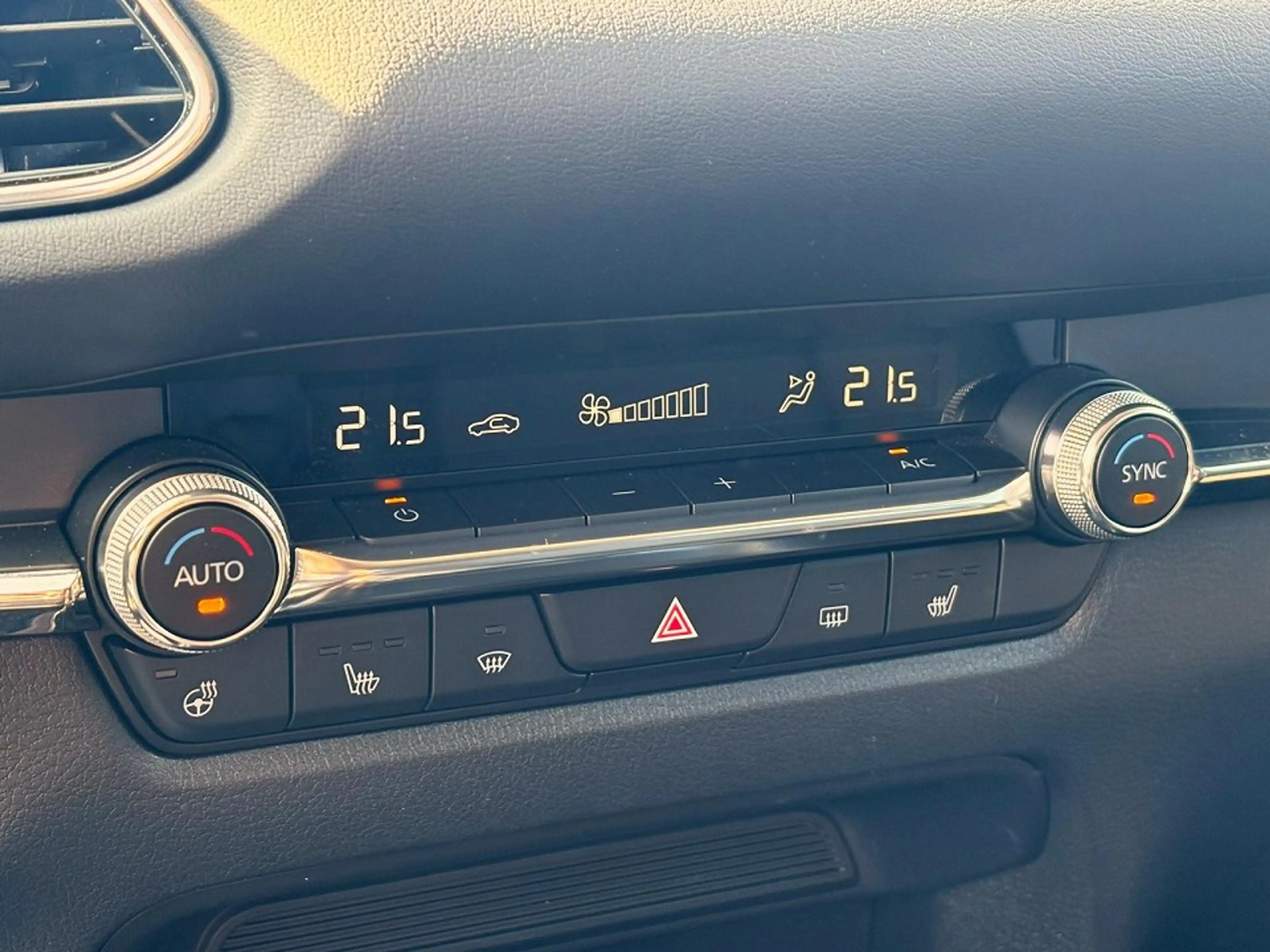 Mazda CX-30 SKYACTIV-X 2.0 M HYBRID SELECTION A18-B DES-P PRE- — photo 7