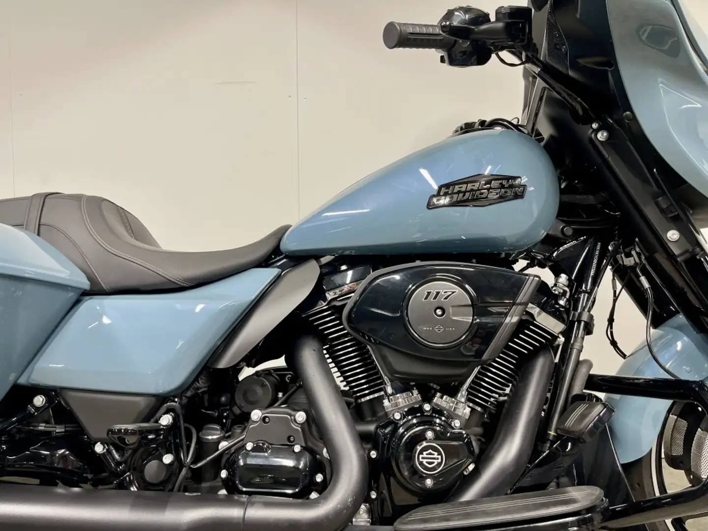 Harley-Davidson Street Glide TOURING FLHX Modrá - 2