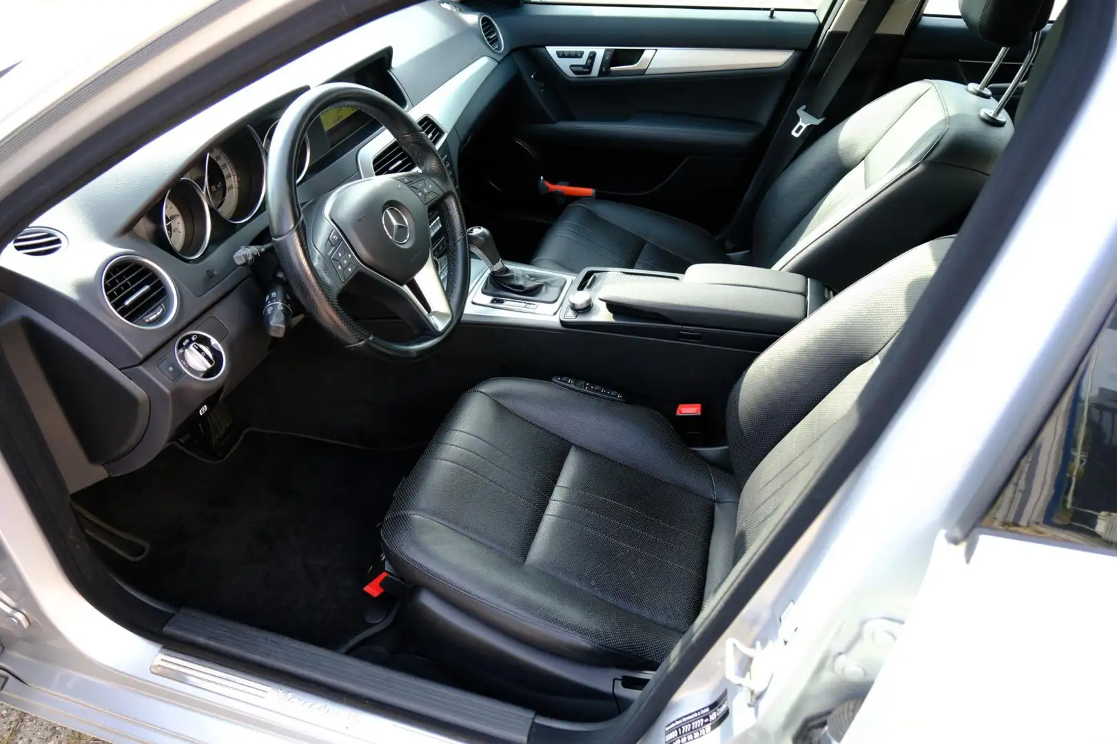 Mercedes-Benz C 350 4Matic 306pk Aut. Avantgarde Aut. Pano|Leder|Xenon Grijs - 2