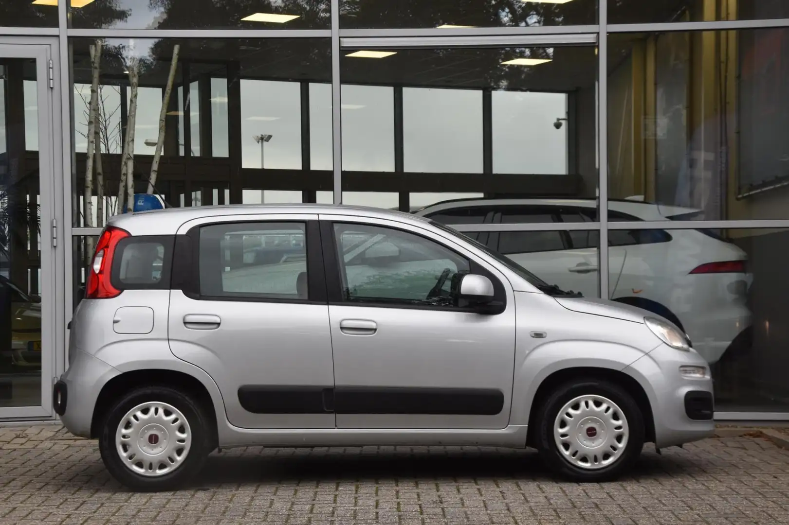 Fiat Panda 0.9 TwinAir Edizione Cool Airco Elek. Ramen Grau - 2