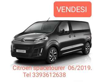 9 posti , clima posteriore, interni in pelle,