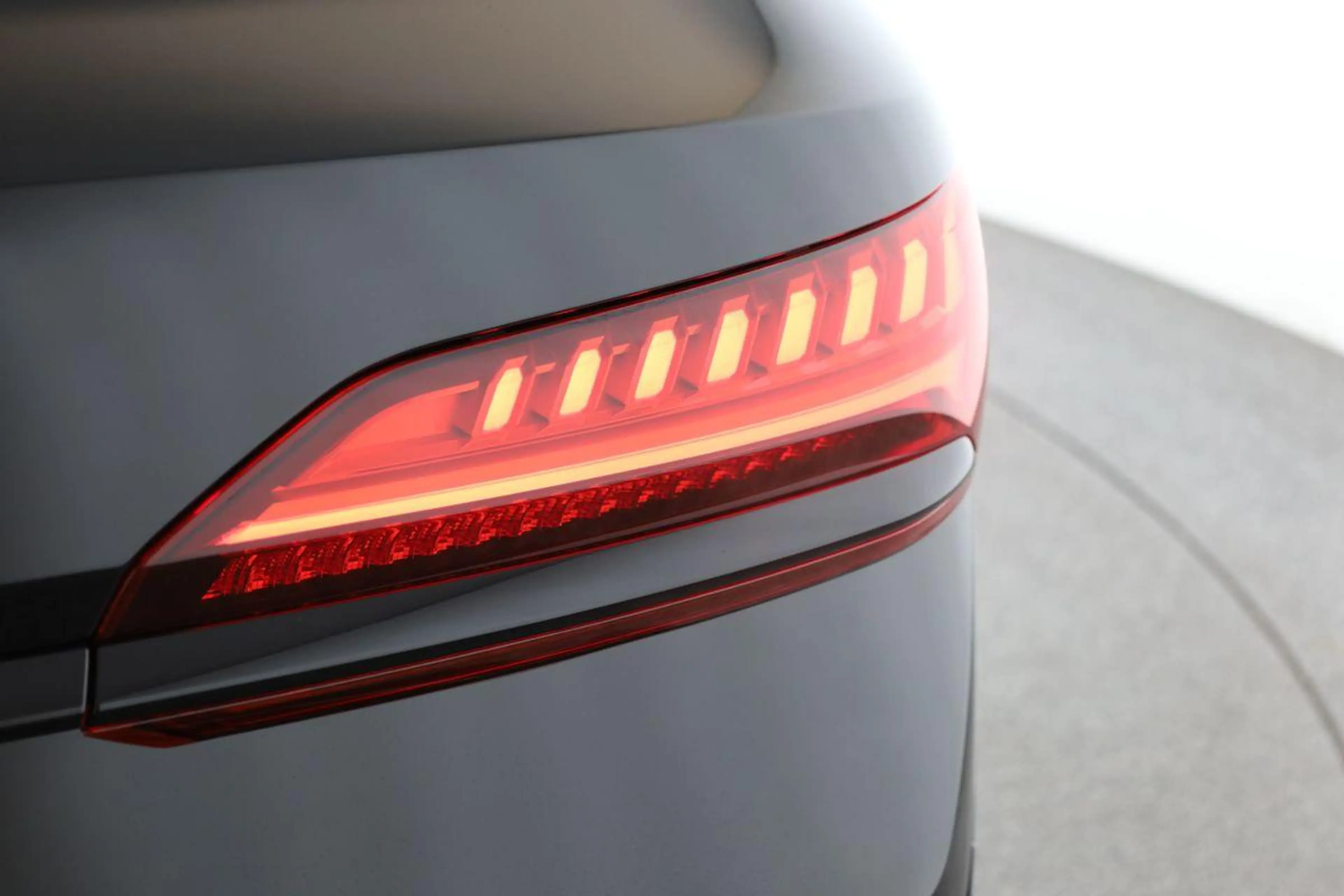 Audi SQ7 TFSI Facelift 7S Matrix Pano BangO ACC 21" — photo 11