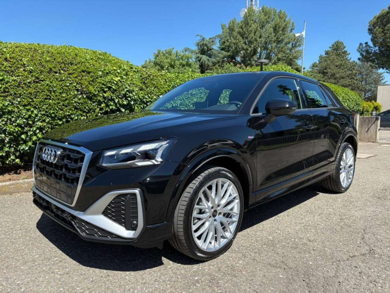 Audi Q2 35 TDI S tronic S line Edition NAVI - MATRIX - 19