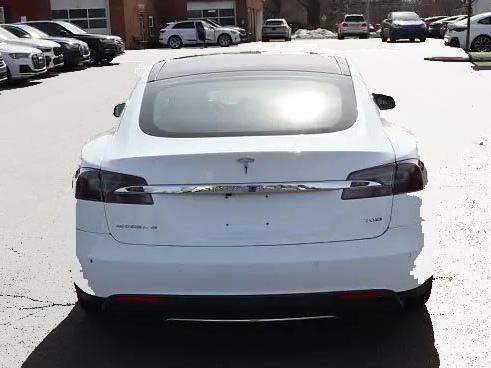 2014 Tesla Model S alt 4
