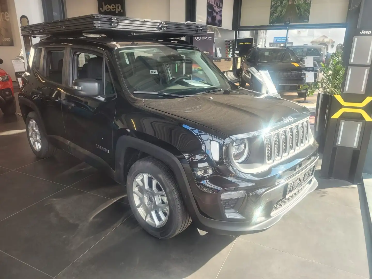 Jeep Renegade Longitude Mild-Hybrid FWD Schwarz - 2