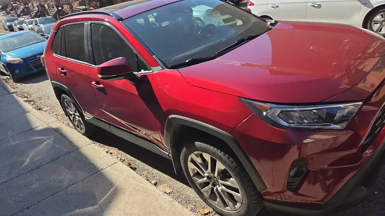 Toyota RAV 4 снимка Toyota RAV 4