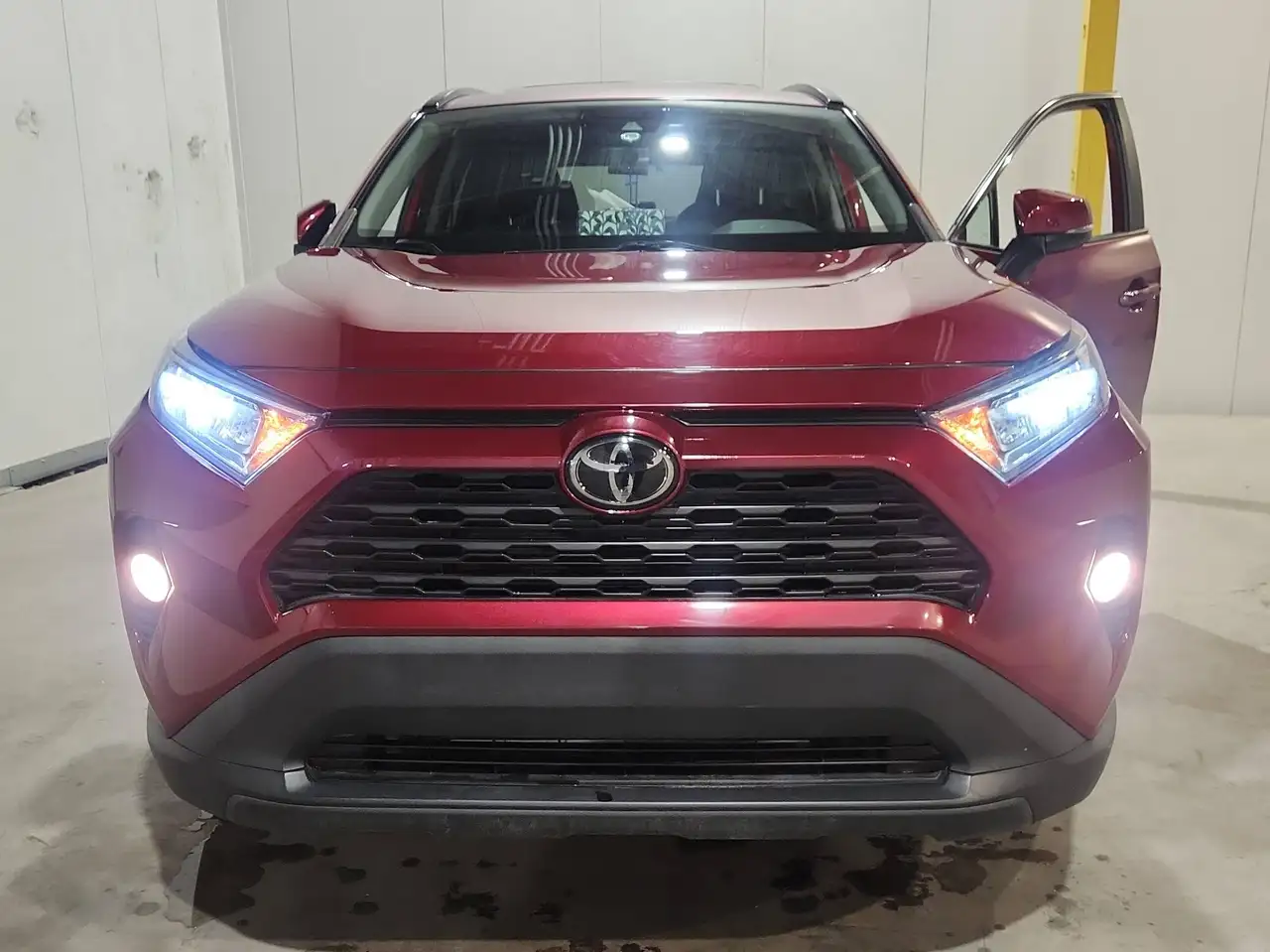 Toyota RAV 4 снимка Toyota RAV 4